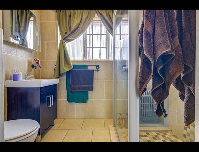 4 BEDROOM TOWNHOUSE FOR SALE IN ALLEN GROVE